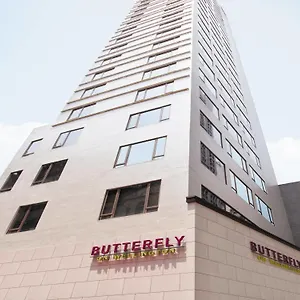 Butterfly On Wellington, Hotel